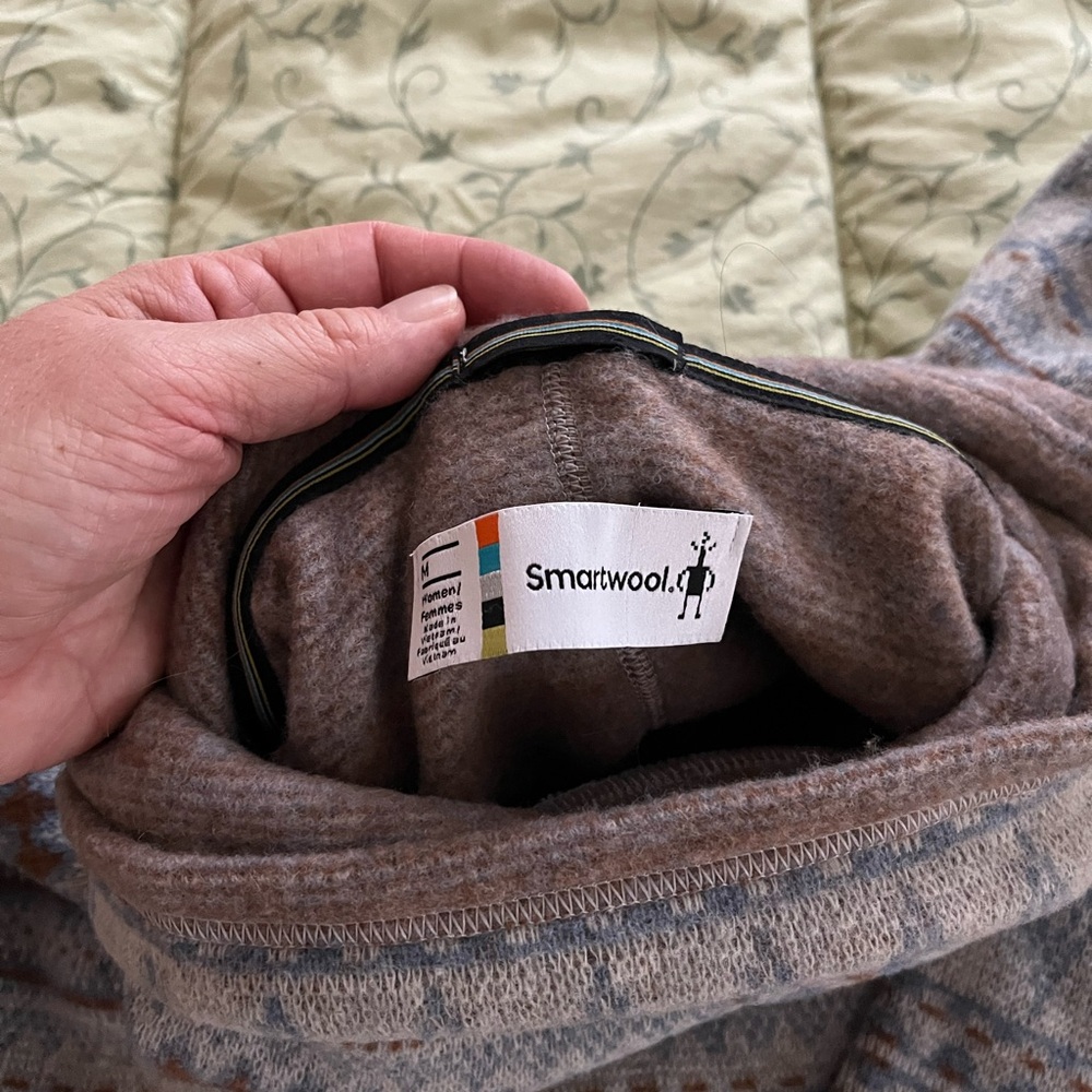 Smart Wool Women’s Geometric Pattern Sweater - Gr… - image 5